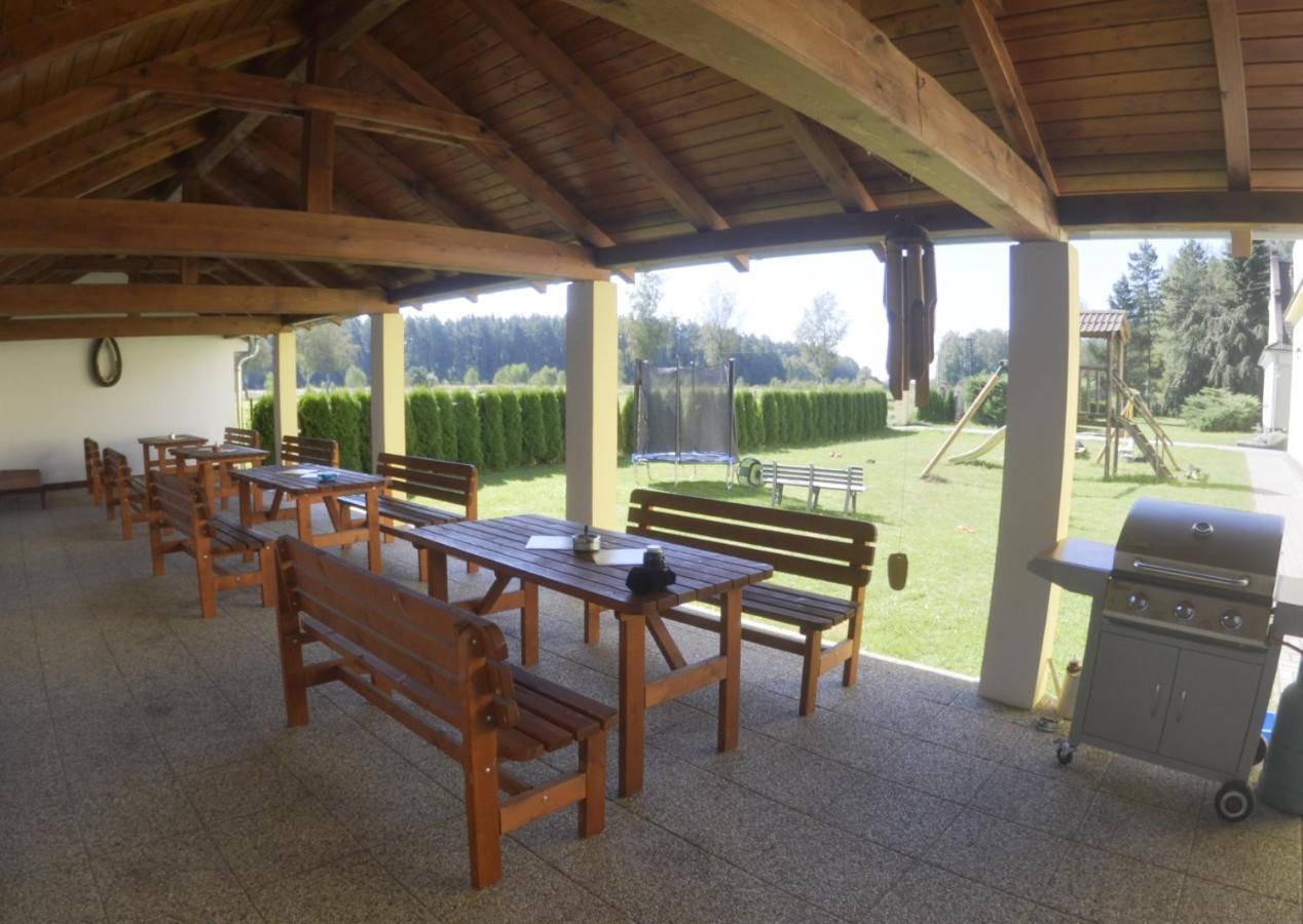 Veselí nad LužnicíBlatsky Dvur公寓式酒店 外观 照片